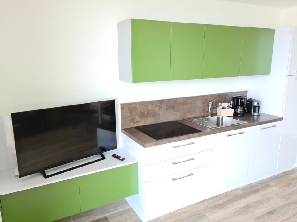 TV and multimedia, Kitchen or kitchenette