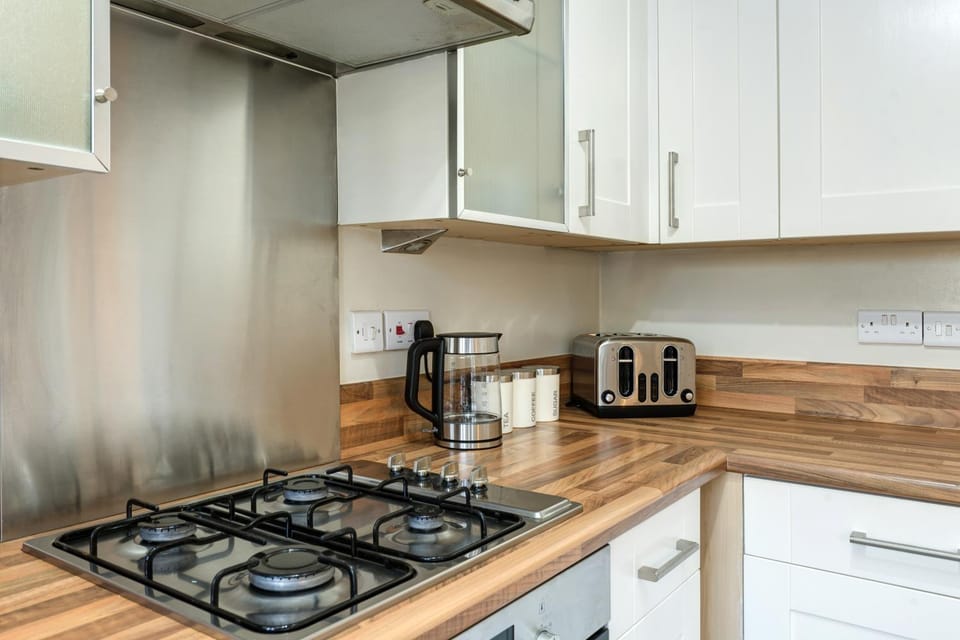 Comfortable 3 bed home LINCOLN Apartment in Lincoln