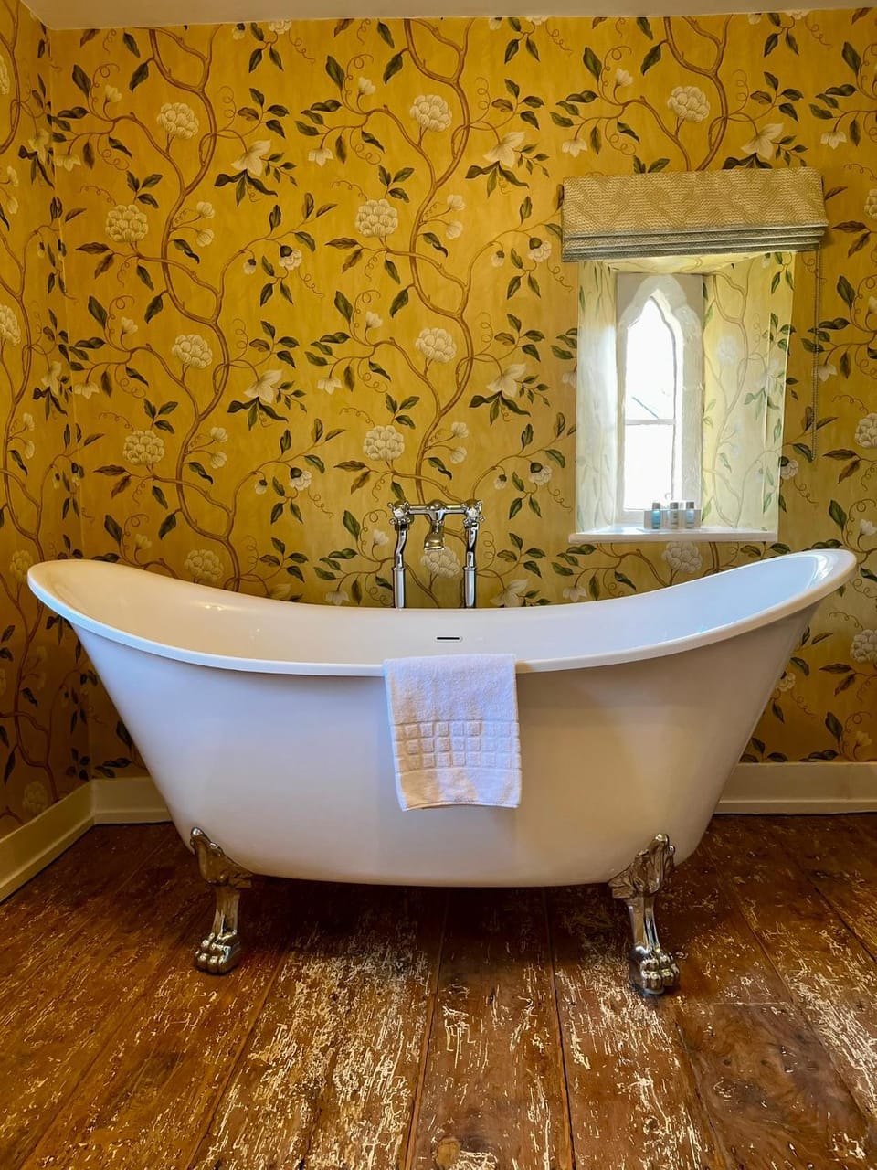 Bathroom, Bath, towels