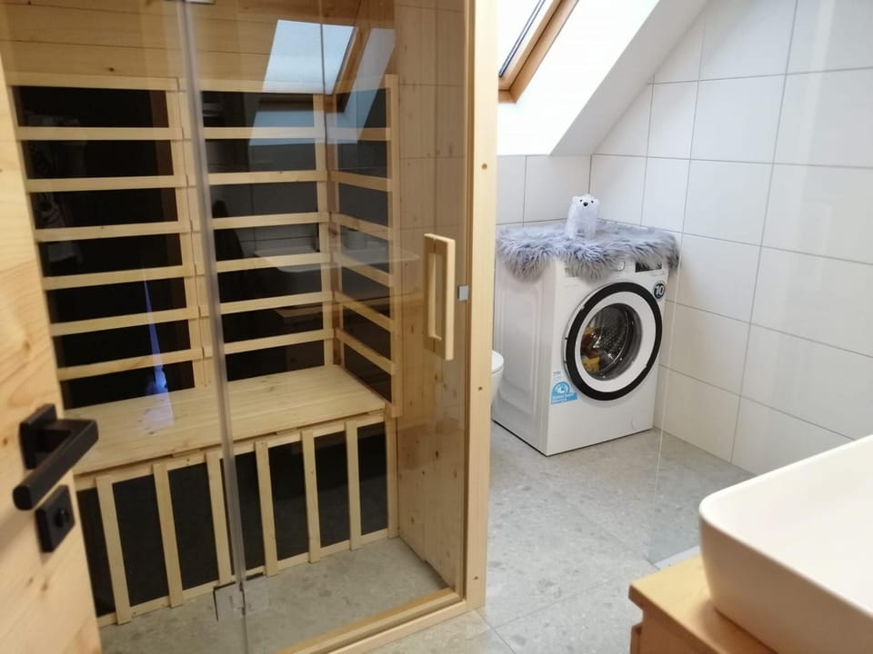 Toilet, Sauna, Bathroom, washing machine