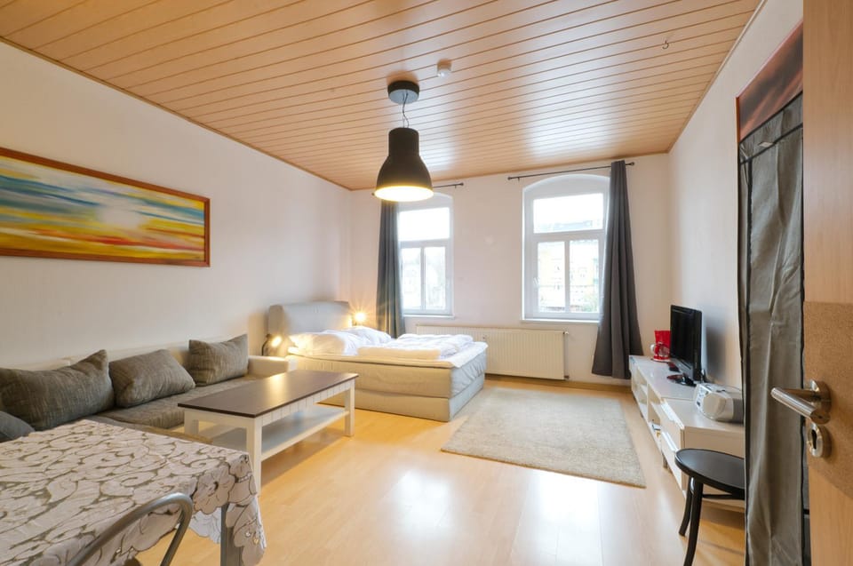 Living room, Photo of the whole room, Bedroom