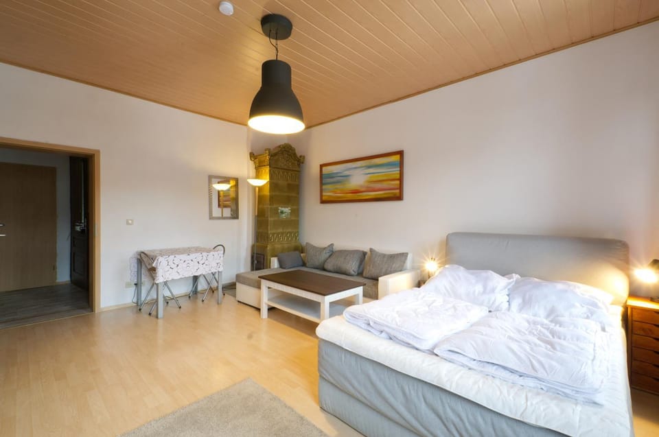 Living room, Photo of the whole room, Bedroom