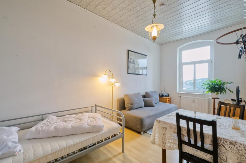 Living room, Photo of the whole room, Bedroom