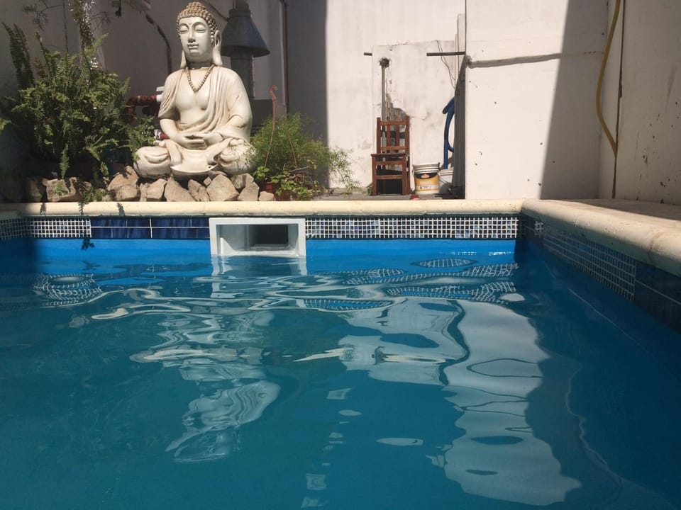 Swimming pool, Swimming pool