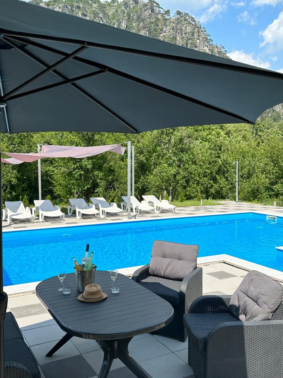 Patio, Mountain view, Swimming pool, sunbed