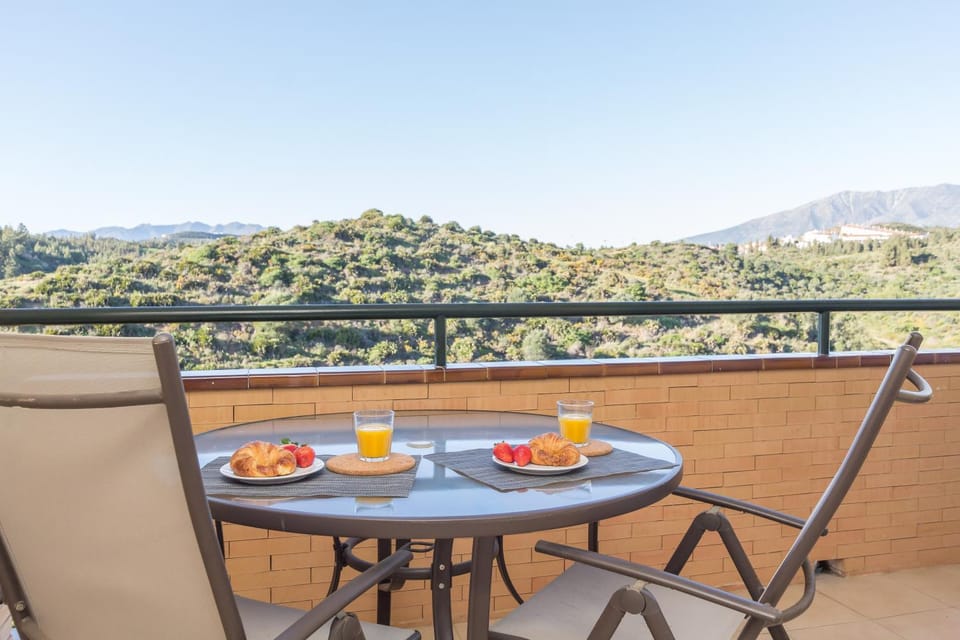 Balcony/Terrace, Mountain view