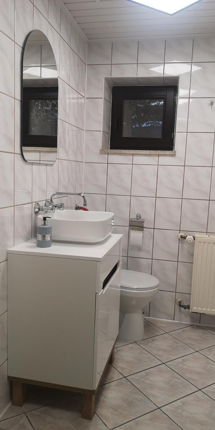 Toilet, Bathroom