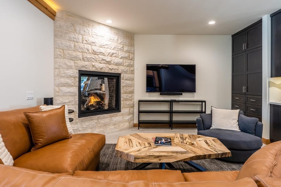 Obsidian 300 House in Mammoth Lakes
