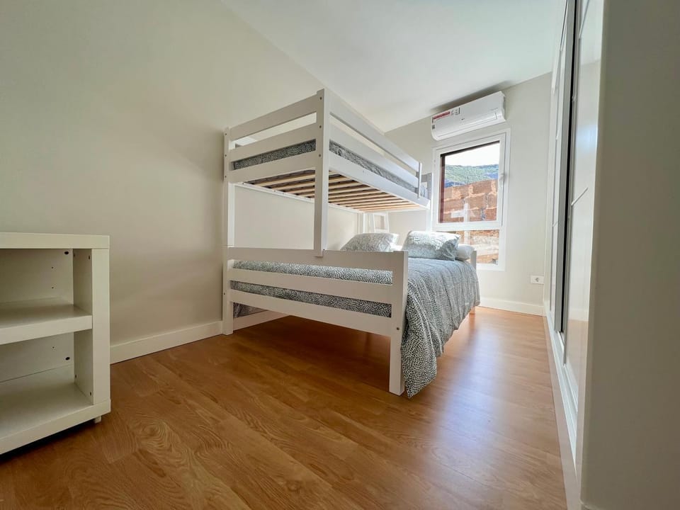 bunk bed