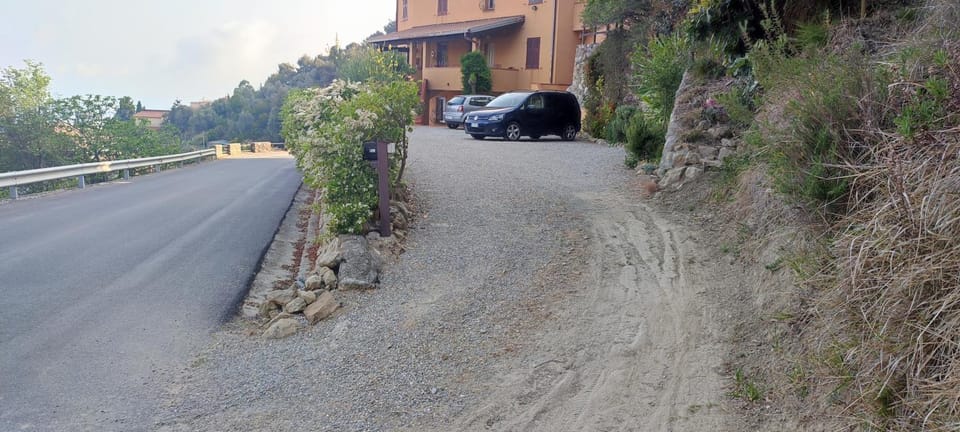 AMORE A PRIMA VISTA !! Mortola Apartment in Liguria