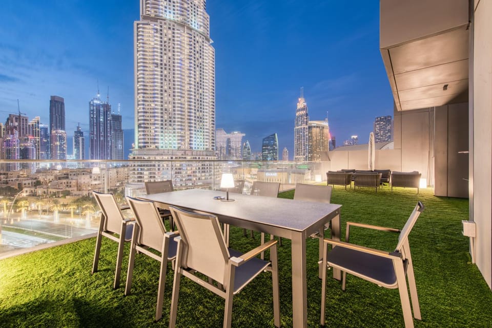 Luxurious 3 Bedroom Apartment in Boulevard Point, Connected to Dubai Mall Apartment in Dubai