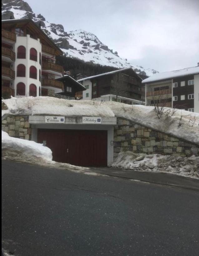 Holiday 88 Bed and Breakfast in Canton of Valais