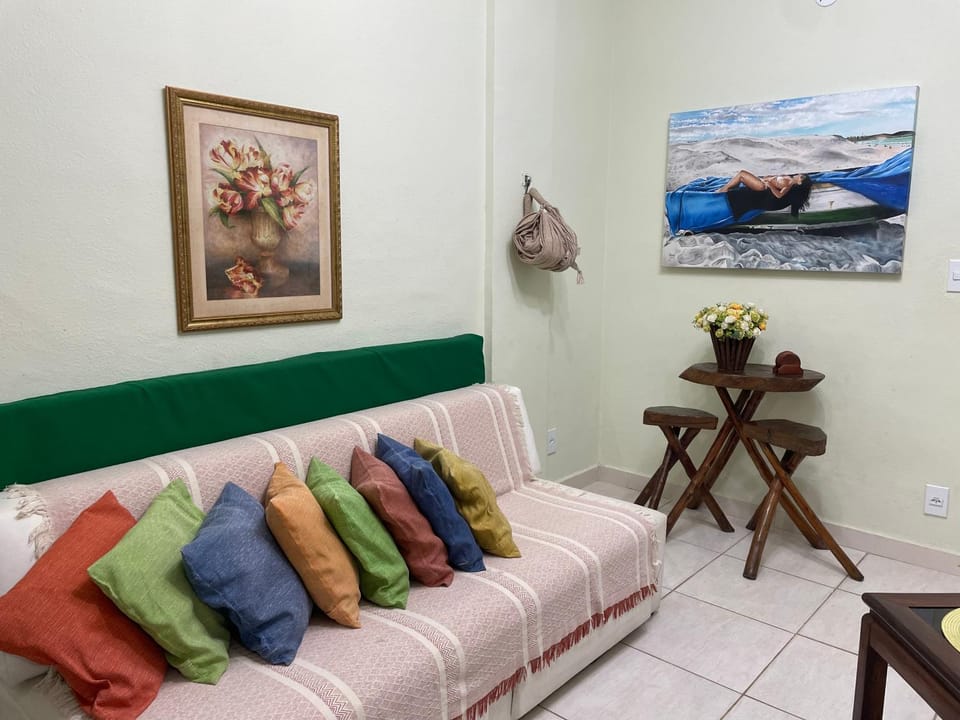 Living room, Decorative detail, Seating area