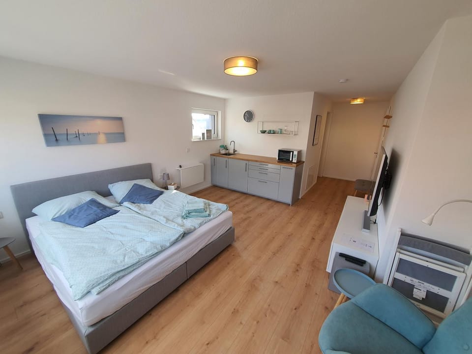 Kitchen or kitchenette, kitchen