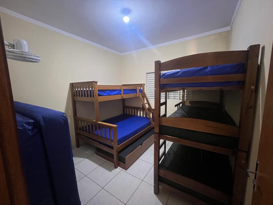 Bed, Bedroom, bunk bed