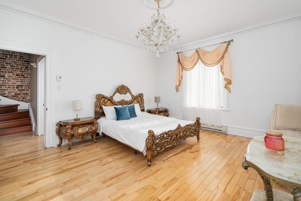 Bed, Bedroom