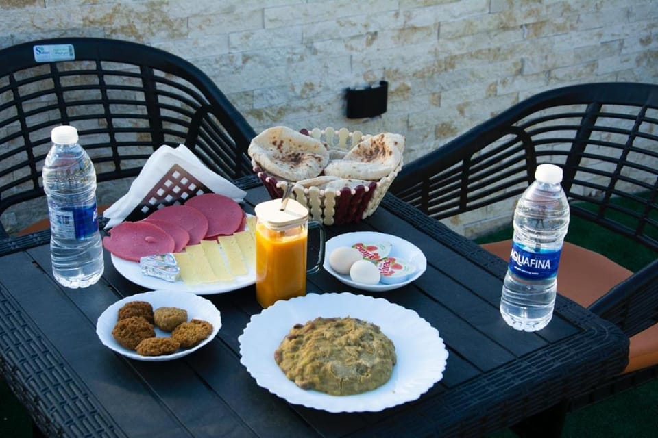 Food and drinks, Food, Breakfast, Continental breakfast, Drinks