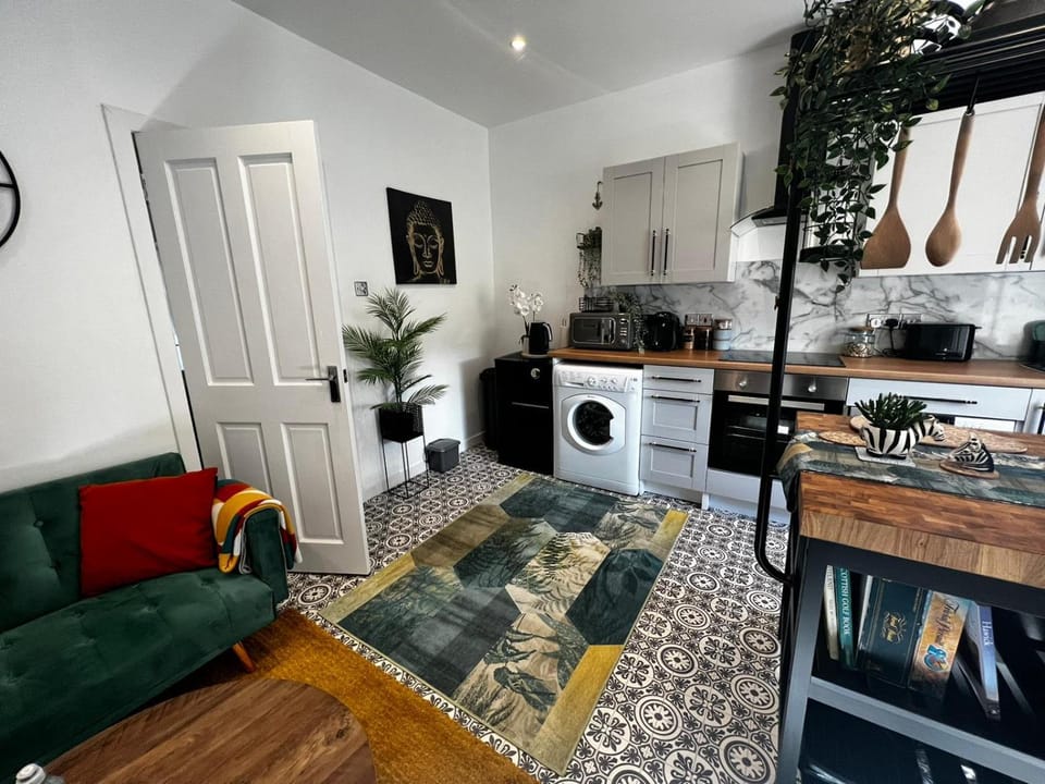 Living room, kitchen