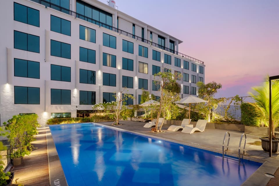 Property building, Swimming pool