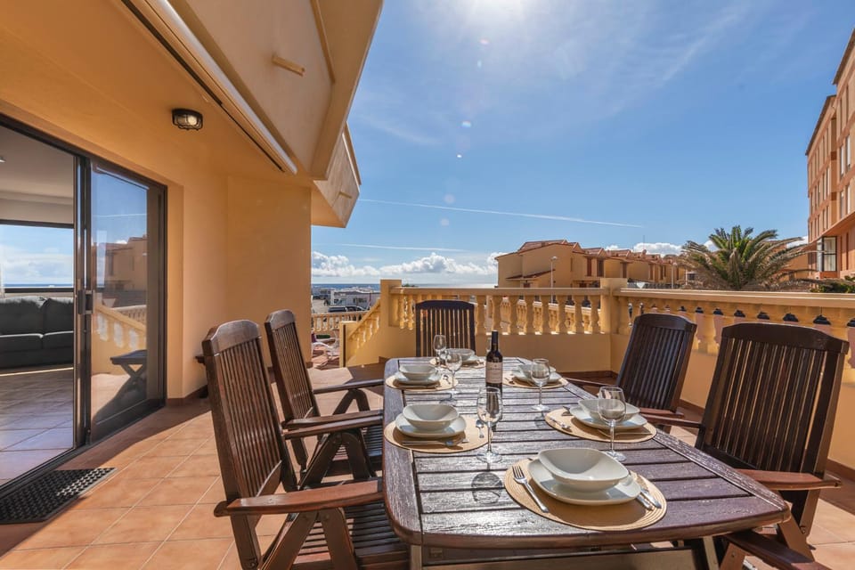Balcony/Terrace, Dining area