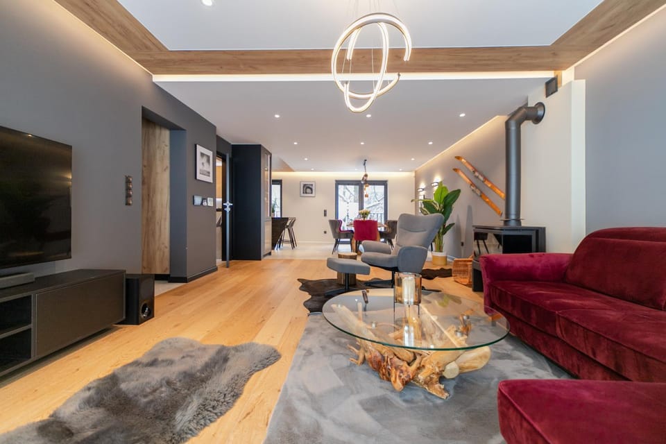 Living room, Seating area