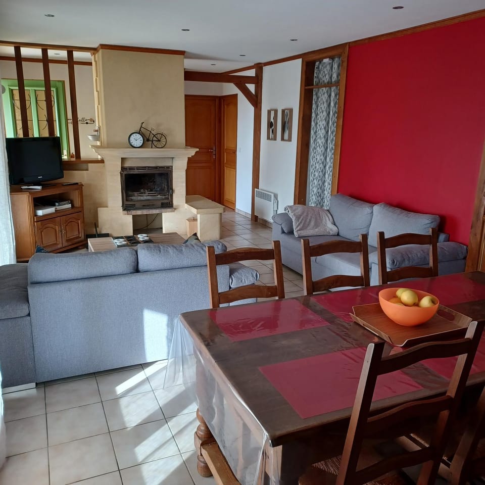 Communal lounge/ TV room, Seating area