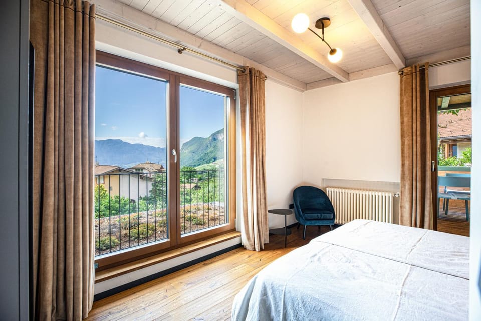 Property building, Living room, Bedroom