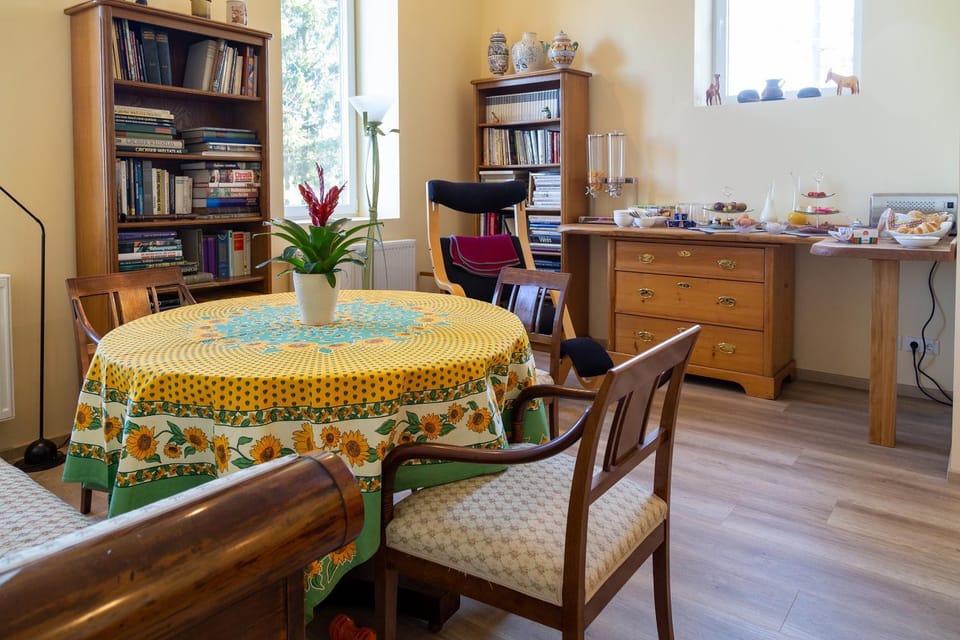 Library, Living room, Seating area, Internal: Not applicable to any particular room