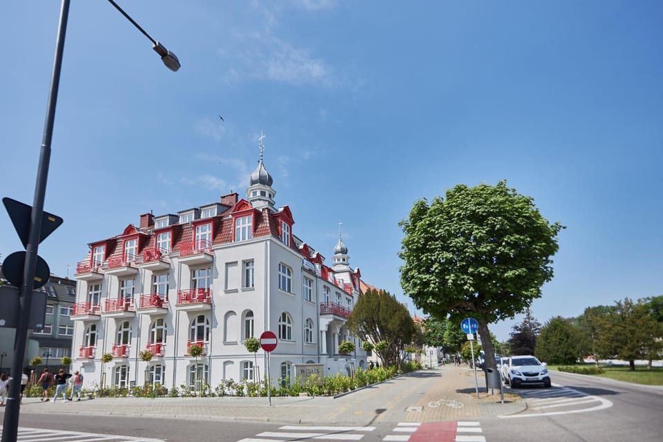 Property building, Street view