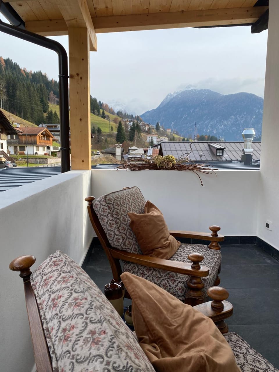 Balcony/Terrace, Balcony/Terrace, Mountain view