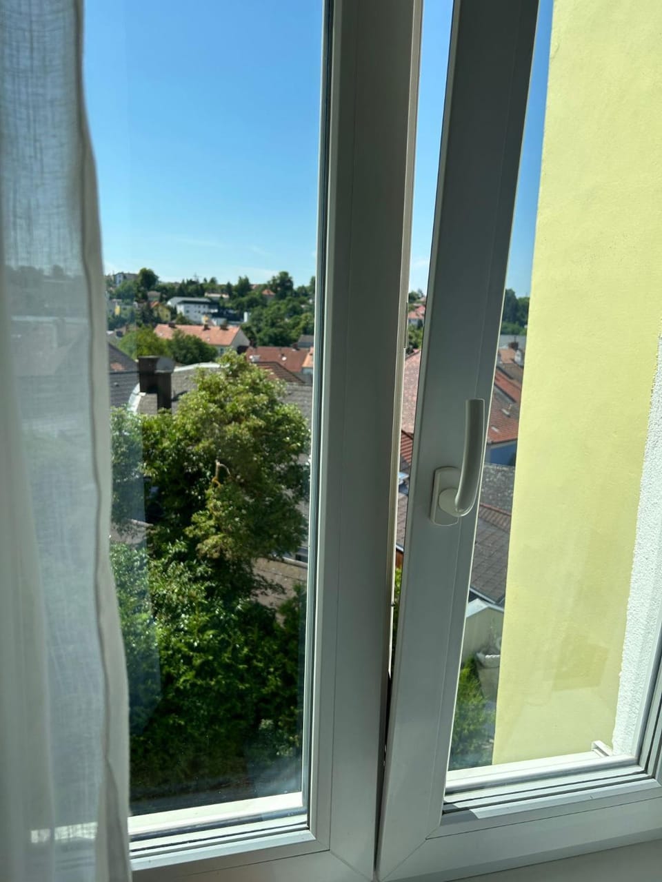 Toilet, View (from property/room), City view, Garden view, Inner courtyard view