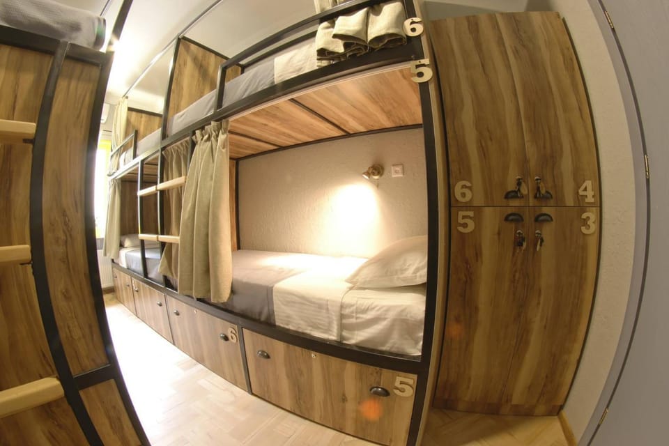 bunk bed