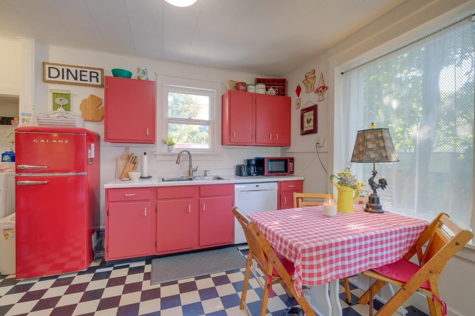 Vintage Charlevoix Home w/ Deck Near Round Lake! House in Charlevoix