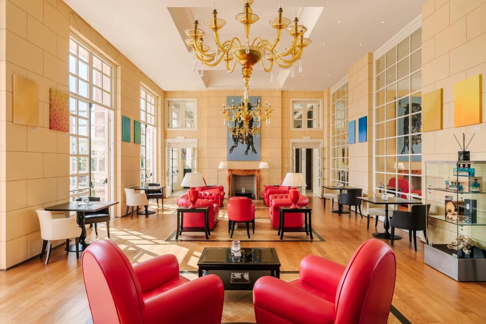 Lounge or bar, Seating area, Sea view