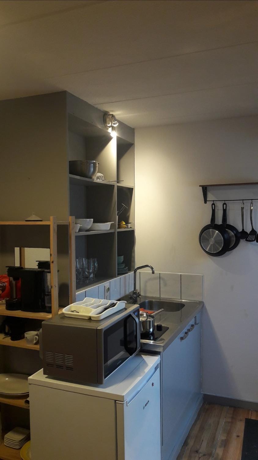 Kitchen or kitchenette