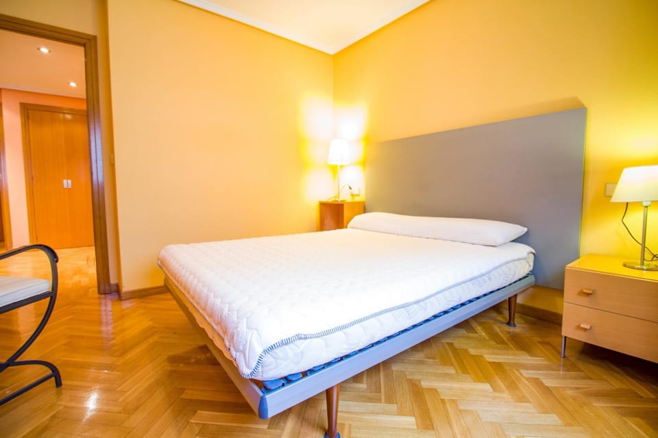 La Torre Apartment in Oviedo