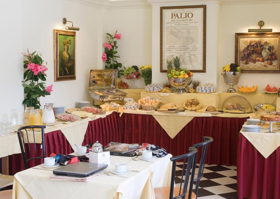 Restaurant/places to eat, Food and drinks