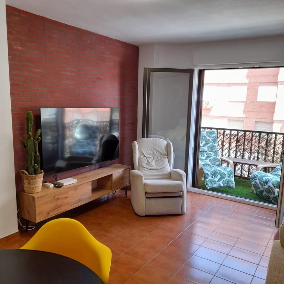 APARTAMENTO ZAPILLO ALMERIA 100 METROS DE LA PLAYA Apartment in Almería