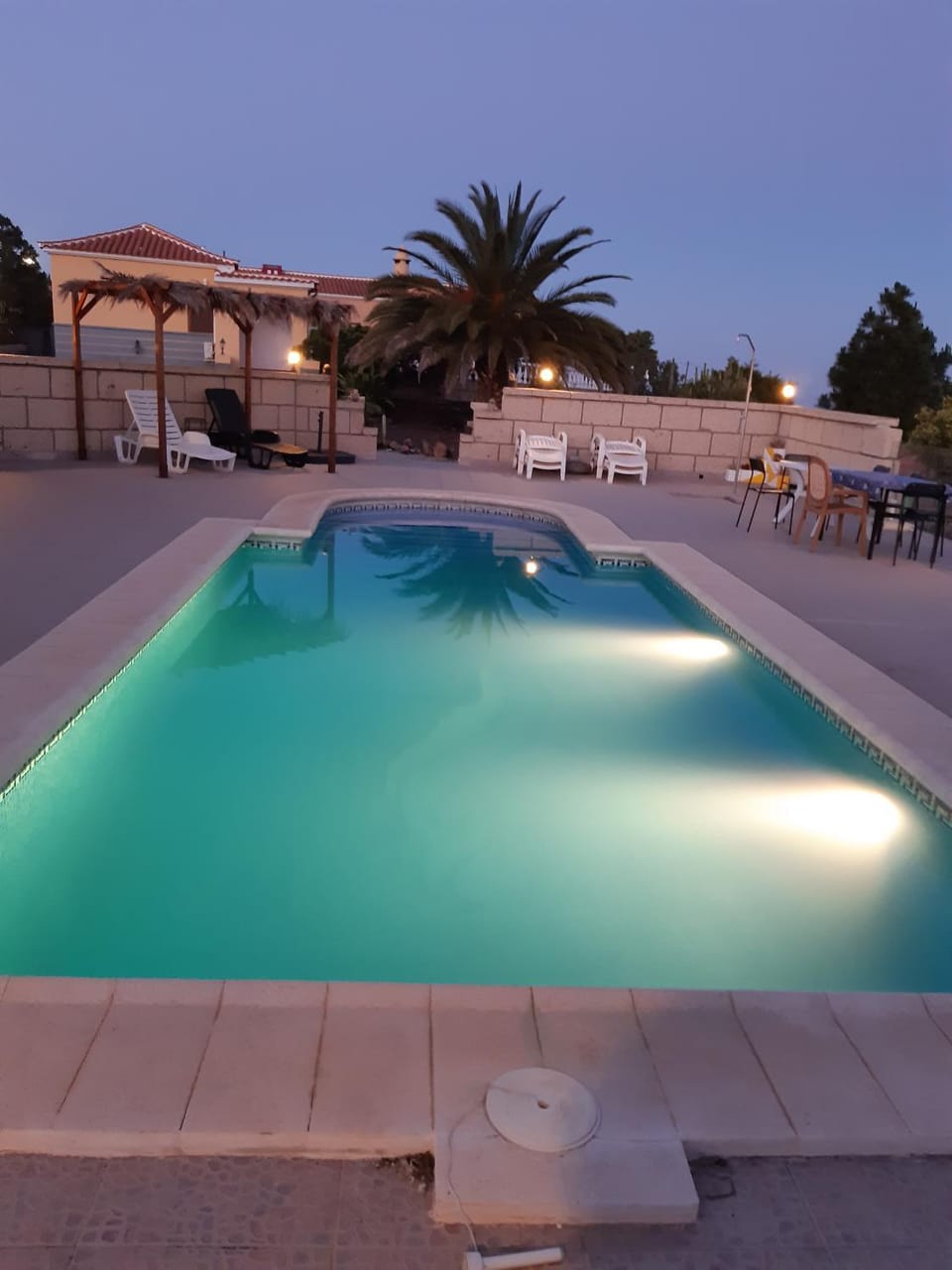 Swimming pool, Swimming pool