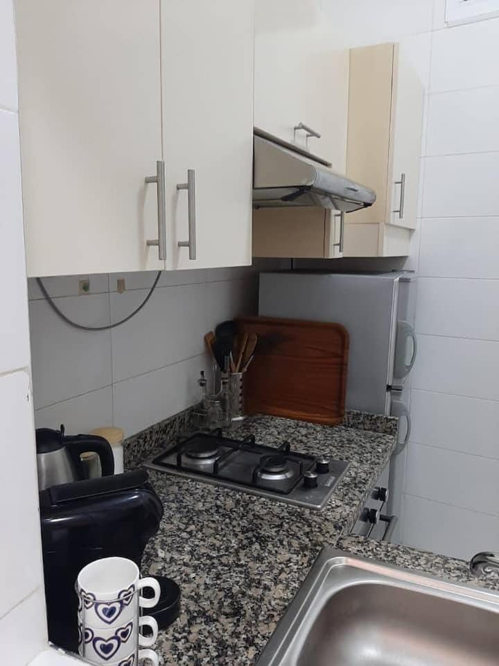 Ground Floor 2 Bedroom Apartment - City Centre Location - Optic Fibre Wifi Apartment in Tangier
