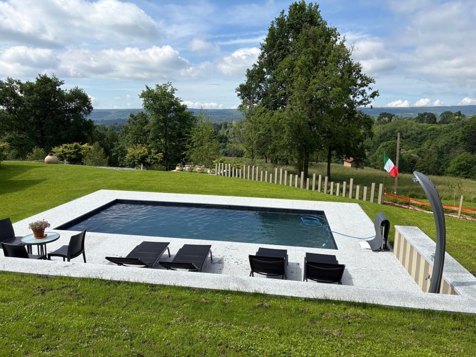cascina serra beb camera BIELMONTE Bed and Breakfast in Piedmont