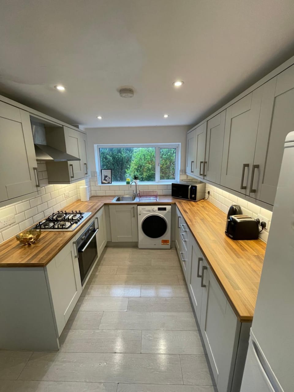 Coffee/tea facilities, Kitchen or kitchenette, dishwasher, oven, pet friendly, stove, toaster