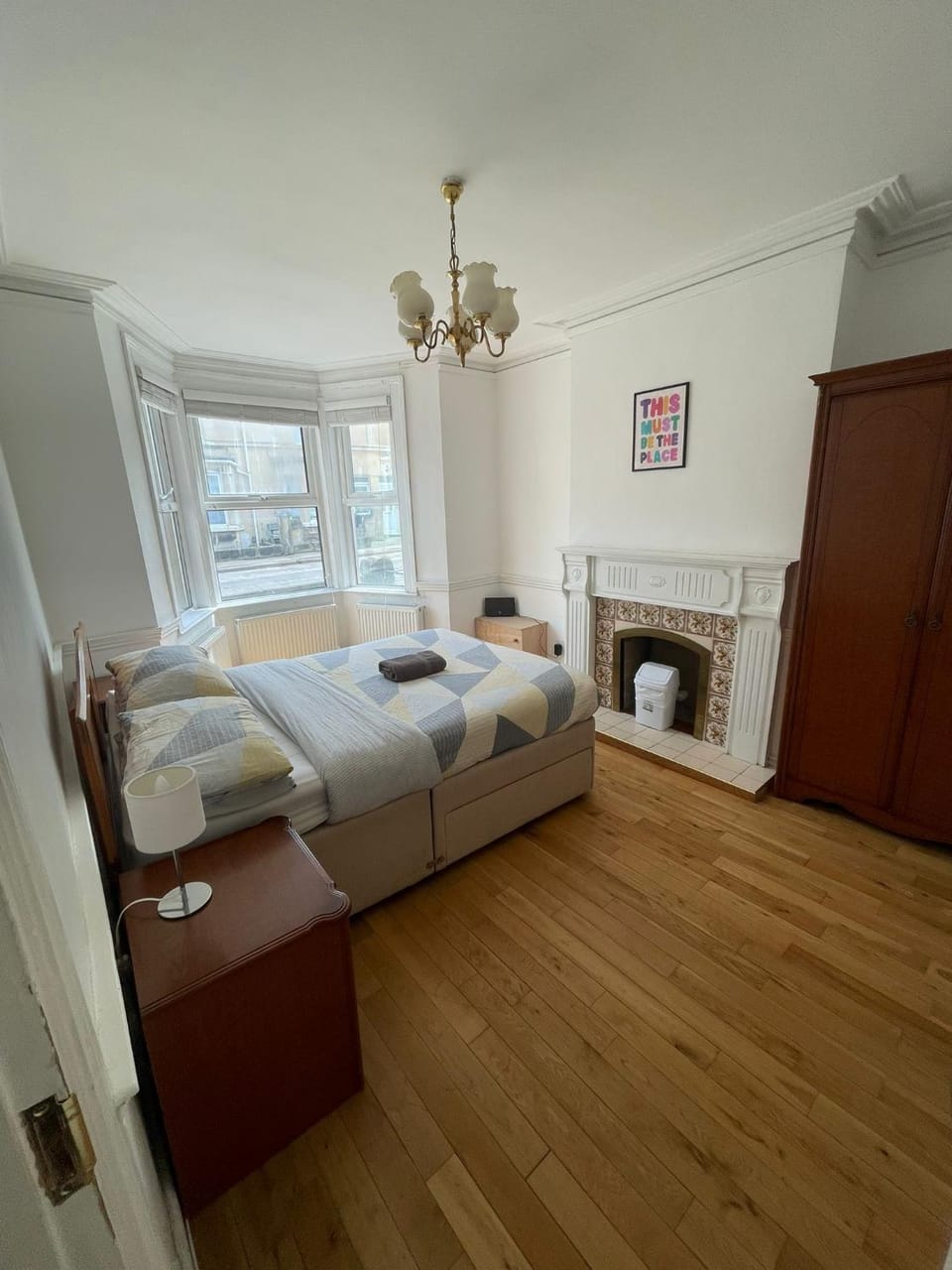 Bed, Photo of the whole room, Bedroom