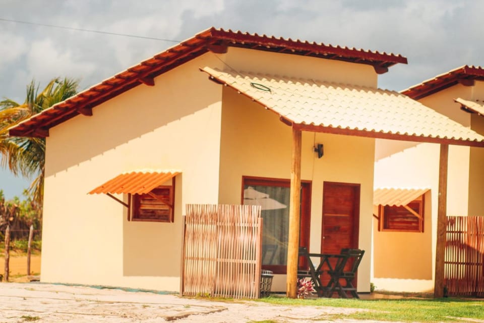 Property building, Patio, Facade/entrance