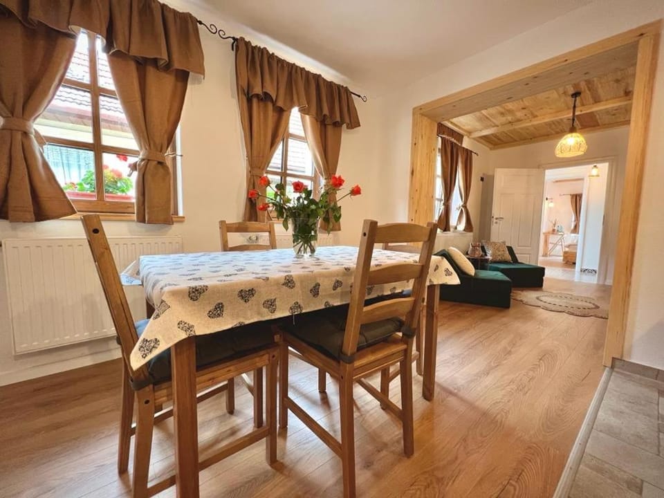 Victoria Gasthaus Rasnov - charming vacation house in Rasnov House in Brașov County