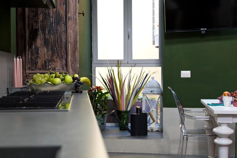 TV and multimedia, Kitchen or kitchenette, Dining area