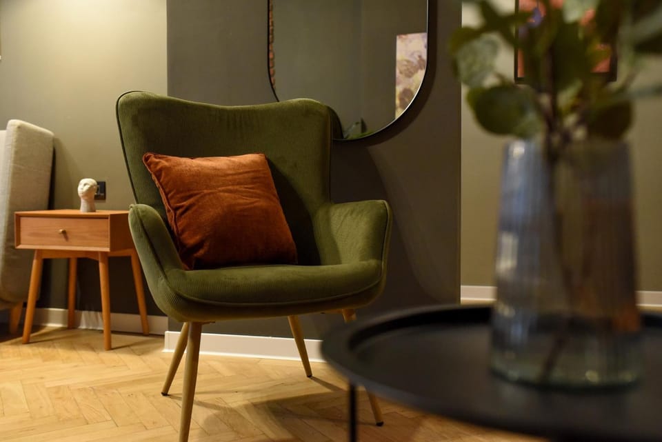 Living room, Seating area