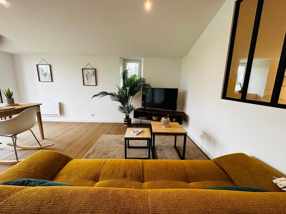 TV and multimedia, Living room, Seating area