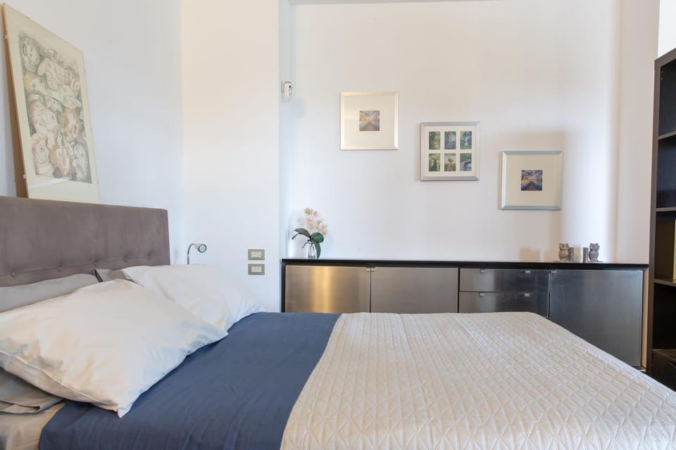 Living room, Bedroom