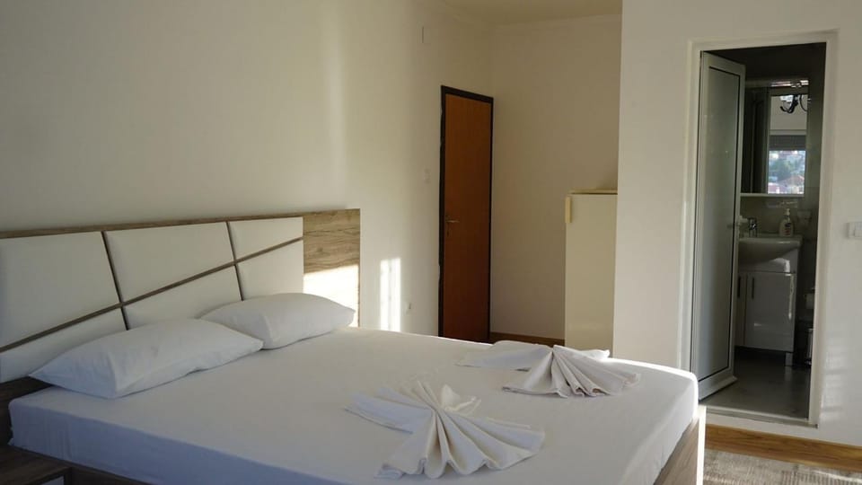 Guesthouse Sinani Bed and Breakfast in Ulcinj